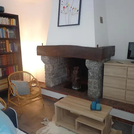 Apartament D'estrade. *